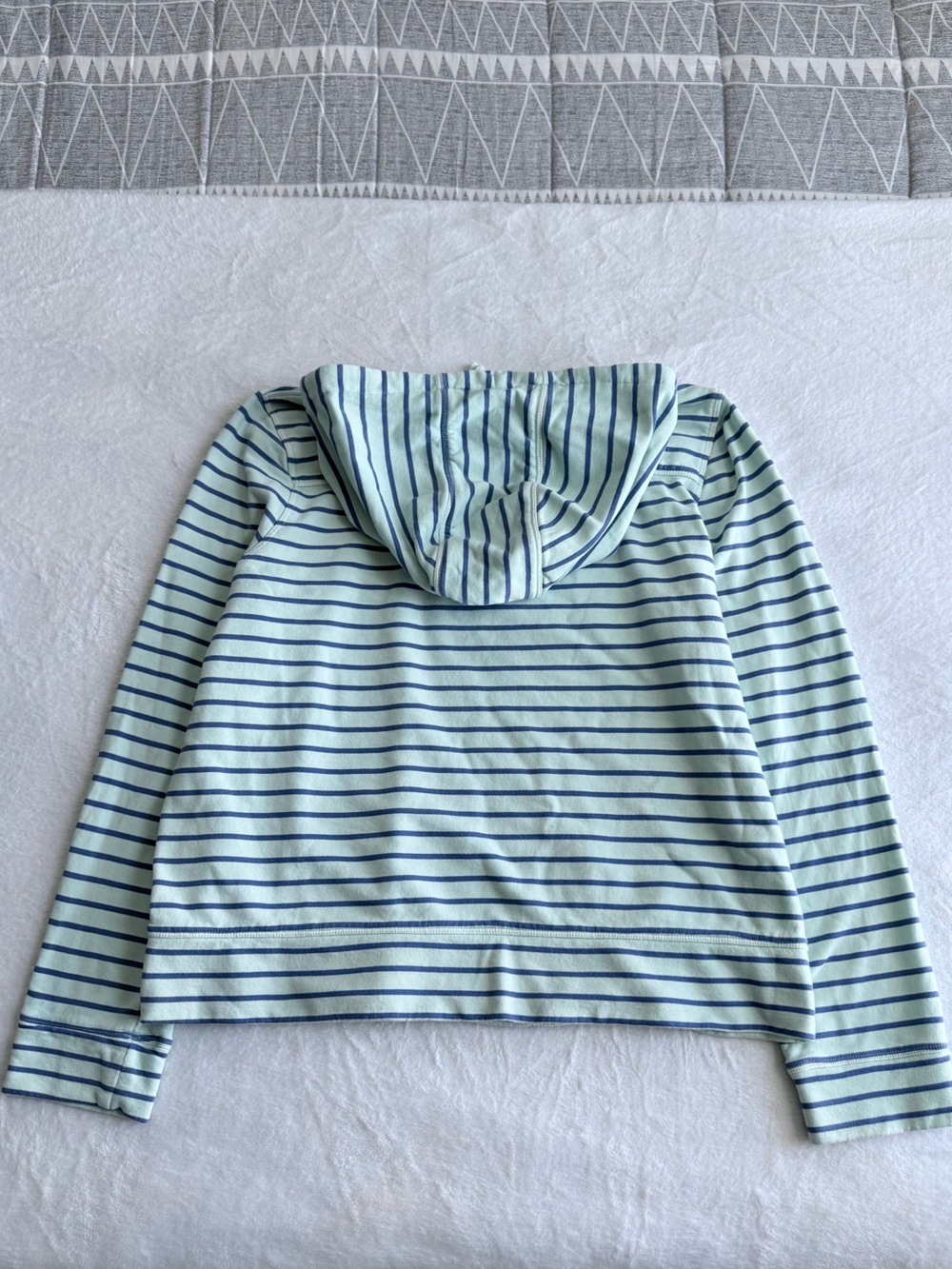 Vineyard Vines Mint Green & Navy Striped Hoodie LG - Picture 2 of 15